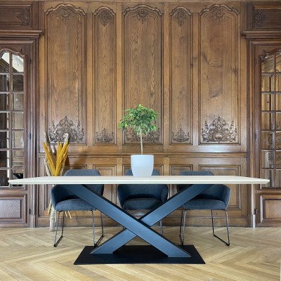 Table repas Charles en hêtre massif avec pied central en acier - Brût