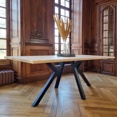 ÉTOILE - Dining table made of solid olive ash