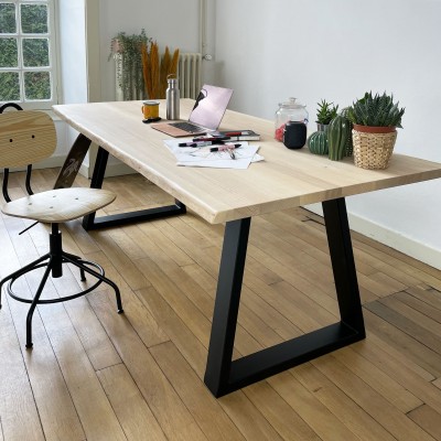 TRAPÈZE - Table en bois massif