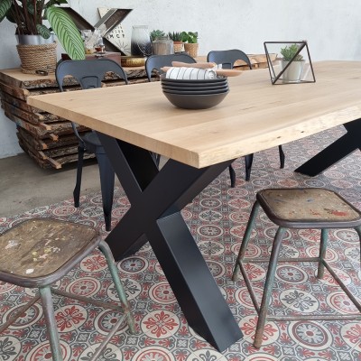 X100 - Dining table made of solid oak