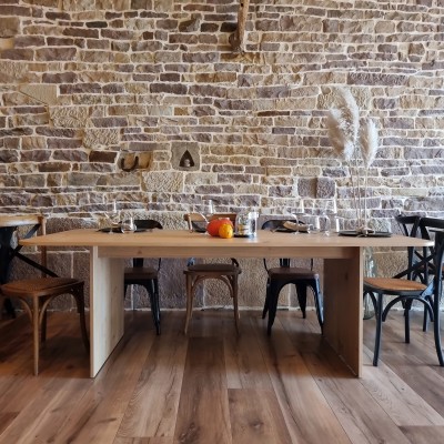 ACHILLE - Solid oak veneer table