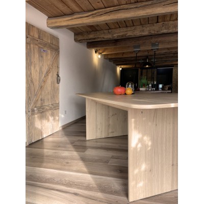 ACHILLE - Table en placage chêne massif