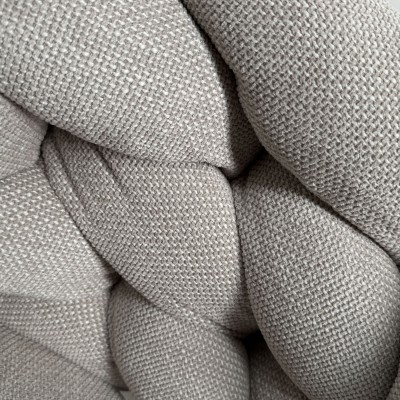 Gros plan sur tissu texturé gris clair de la chaise design tressée Gros plan sur tissu texturé gris clair de la chaise design tressée