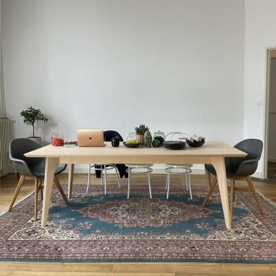 SCANDI- Dining table made of solid beech